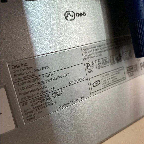 Dell Computer Monitor - Picture 5 of 6